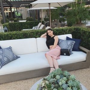 Meet your Posher, Serena